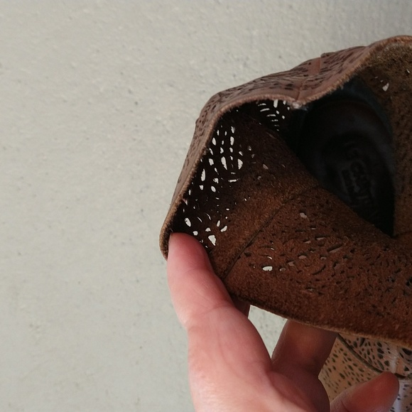 Brown boots - Picture 6 of 6